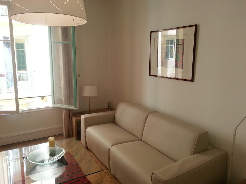 Charme Italien Five Stars Holiday House Niza Habitación foto